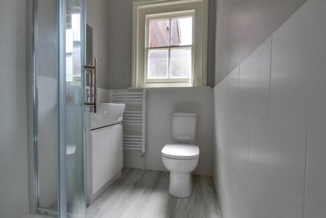 bathroom _lge.jpg