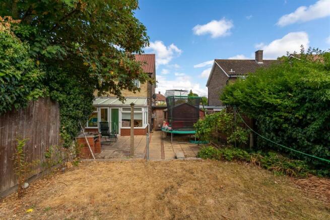 house-antrobus-close-cheam-sutton-106.jpg