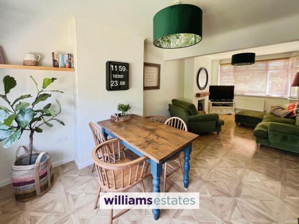 Living Room / Dining Room