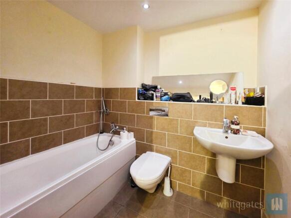 2 bed Apartment for sale Image 10