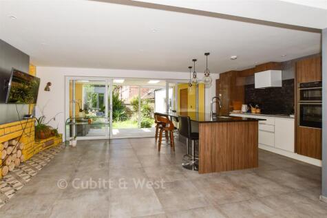 The Spinney, Pulborough, West Sussex