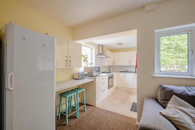 44 Haycome Drive BA2 1PG-14.jpg