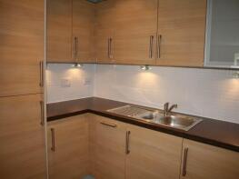 90, Stanton House, Coxhill Way, Aylesbury HP21 8FQ