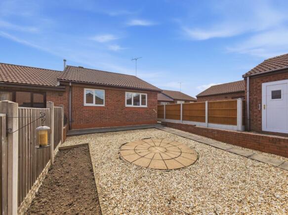 2 bed Semi-Detached Bungalow for sale Image 9