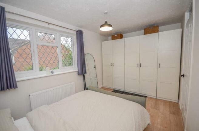Bedroom 1 pic 2.jpg