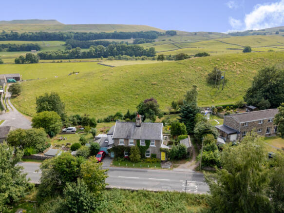 2 bed Cottage for sale Image 11