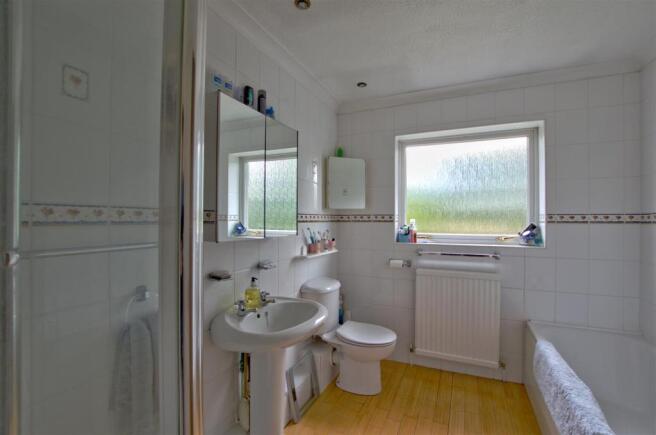 Bathroom.jpg