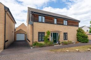 28, Wren Close, St. Ives PE27 5DW