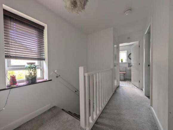 3 bed Semi-Detached for sale Image 9