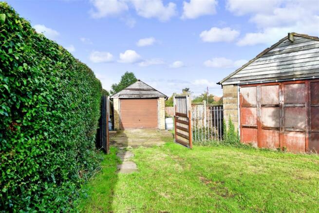 Driveway/Parking