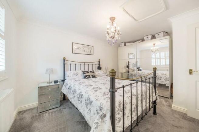 MASTER BEDROOM.jpg