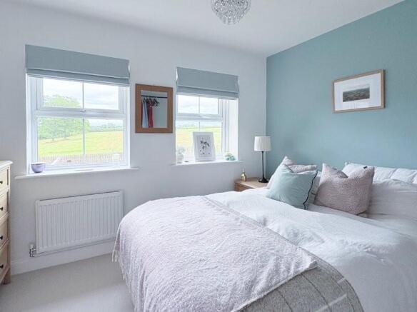 3 bed Terraced for sale Image 10