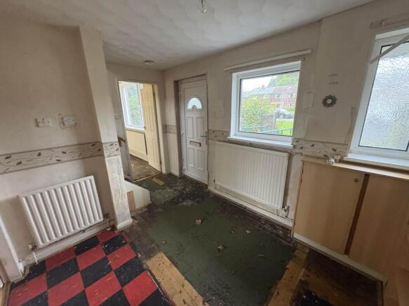 42 Eustace Street, Chadderton, Oldham photo 3