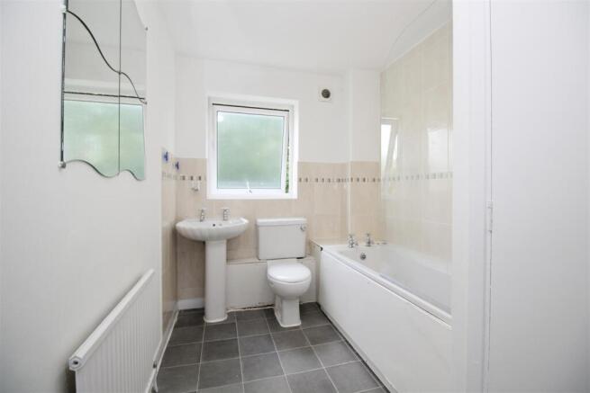 Bathroom.JPG