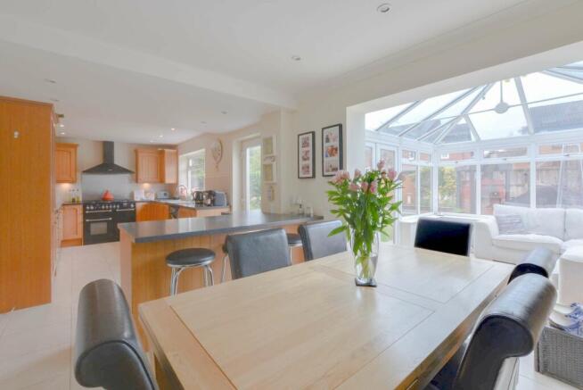 Open Plan Kitchen Diner Family Room