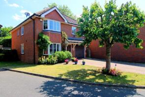 2, Hatherley Chase, Luton LU2 7FD