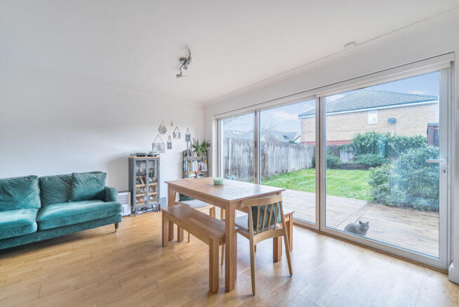 1396014-8-6966698...