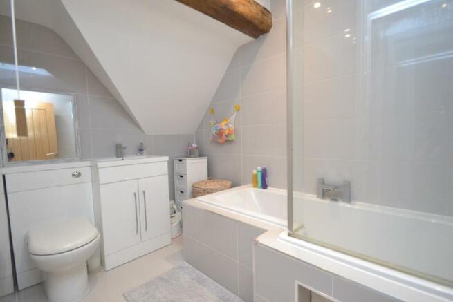 BATHROOM.JPG
