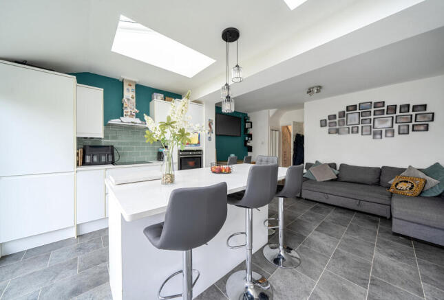 1435240-15-69cd08...