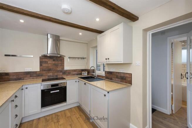 4 Stone Cottages, TN3 8LF 004.jpg