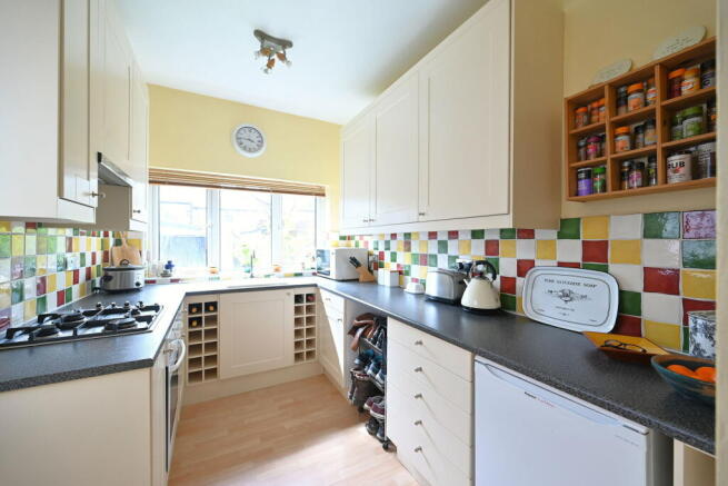 Photo 10