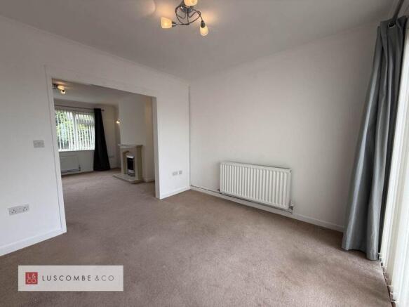 Reception Room/Dinin