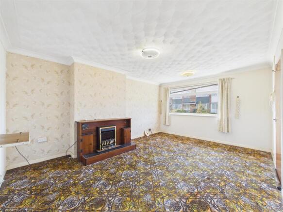 2 - Bungalow in Yate.jpg