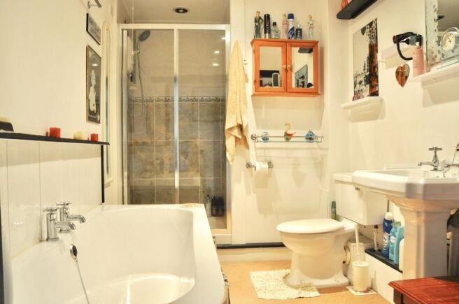Ensuite