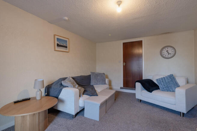 Lounge 3