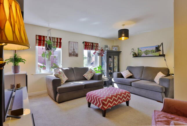 4 bed Town House for sale Image 8