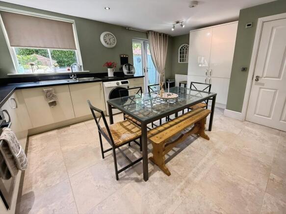 Rectory Park, Sturton By Stow, LN1 photo 4