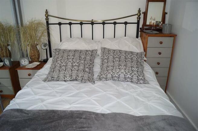 BEDROOM 3 (REAR)