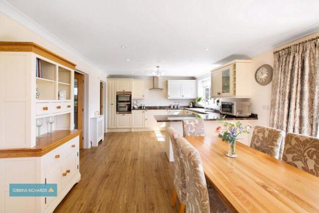 Kitchen/Breakf...