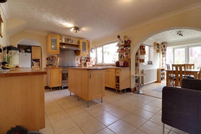 Kitchen/Dining Room