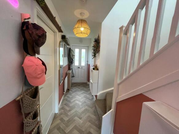 3 bed Semi-Detached for sale Image 10