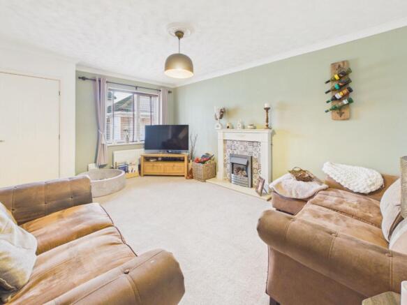 3 bed Semi-Detached for sale Image 8
