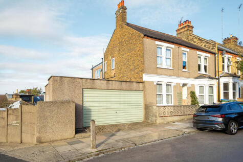 Dallin Road, London