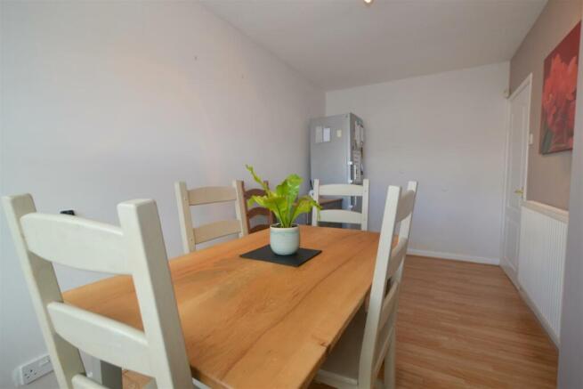 dining3.JPG