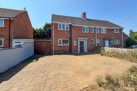 Sydney Road, Christchurch, Dorset, BH23
