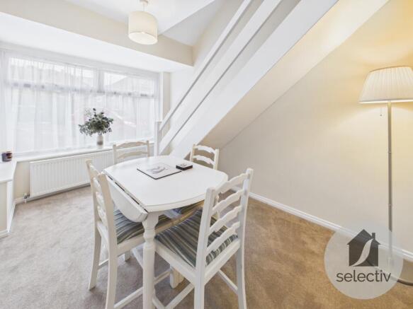 3 bed Semi-Detached Bungalow for sale Image 5