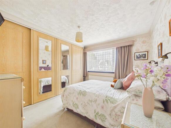 3 bed Terraced for sale Image 7