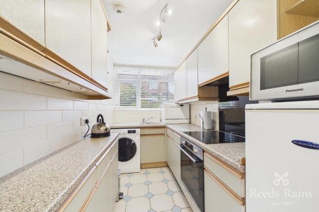Harvey Clough Road, Sheffield, S8 photo 4