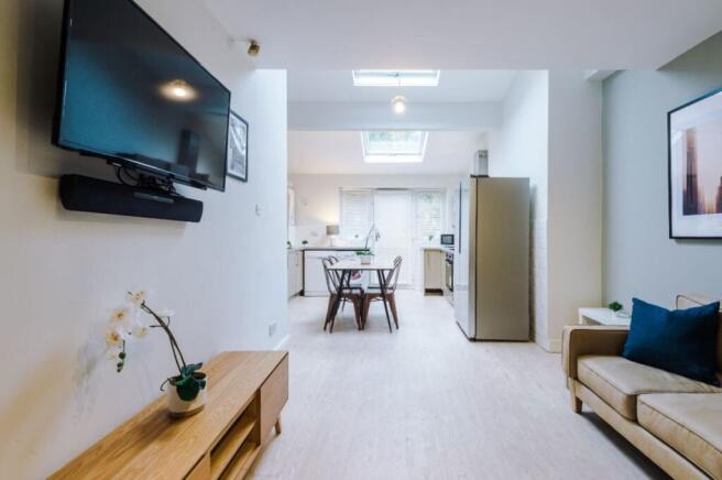 41TR - Living Area
