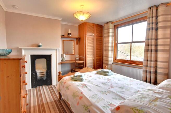 2 bed Terraced for sale Image 9