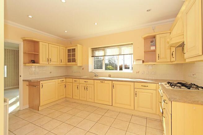 Den-Kitchen_1.jpg