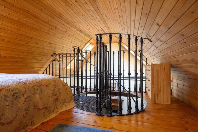 Feature Staircase