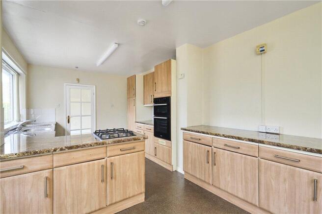 2 bed Bungalow for sale Image 6