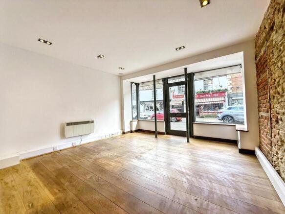 whatsappimage20250529at1538401