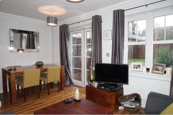 Lounge/Dining Room