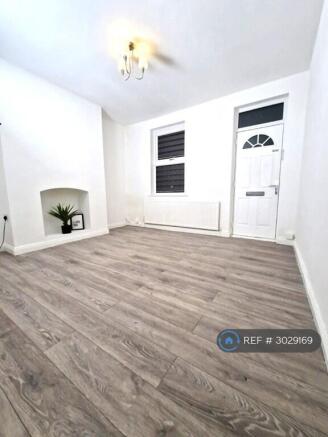 3 bed Terraced to rent in barnsley